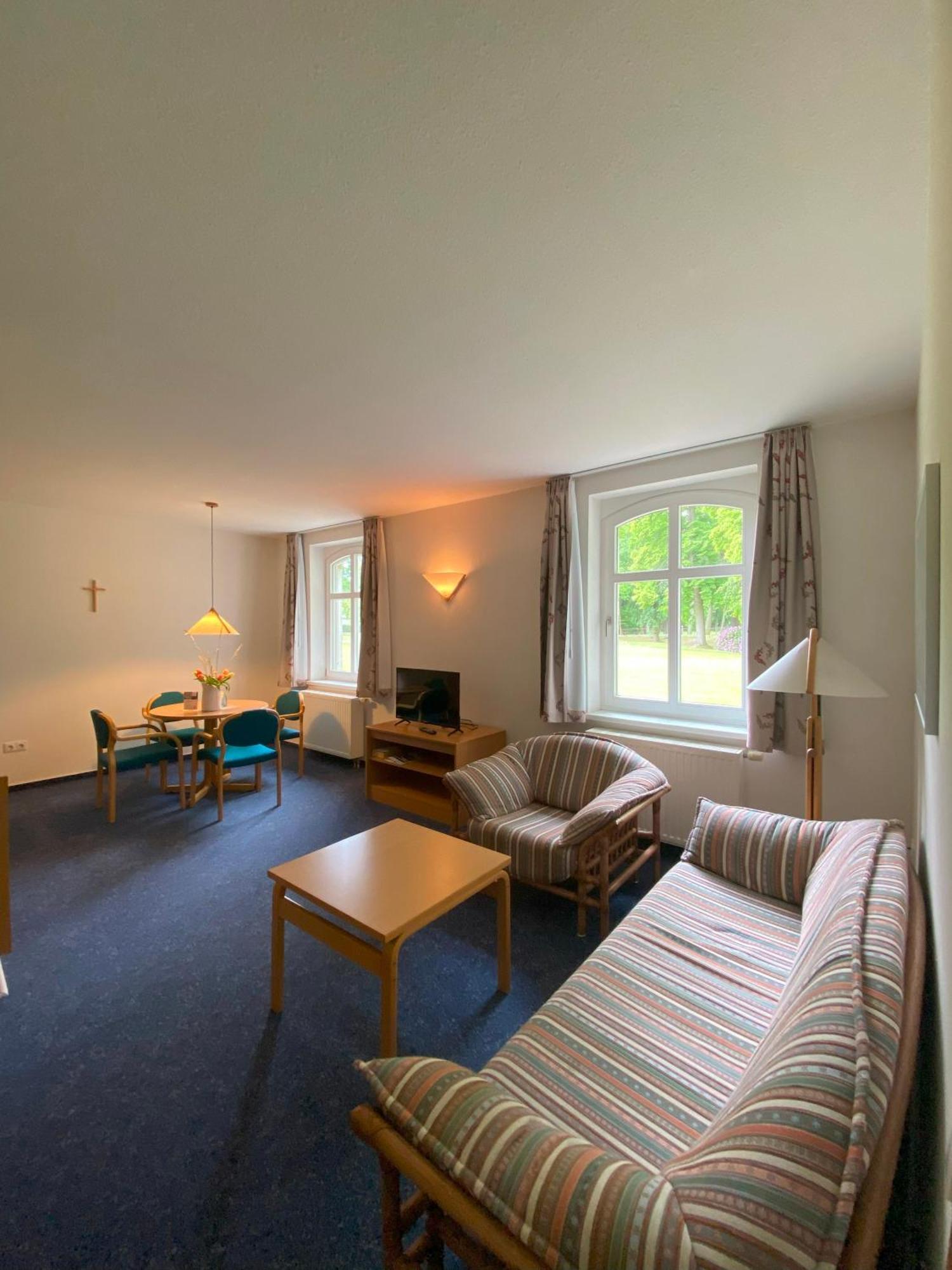 Bildungsgut Schmochtitz Hotel Екстериор снимка