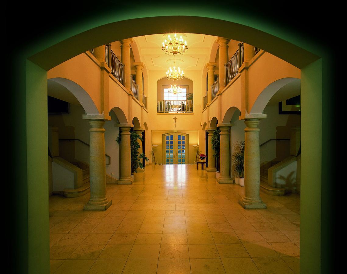 Bildungsgut Schmochtitz Hotel Екстериор снимка